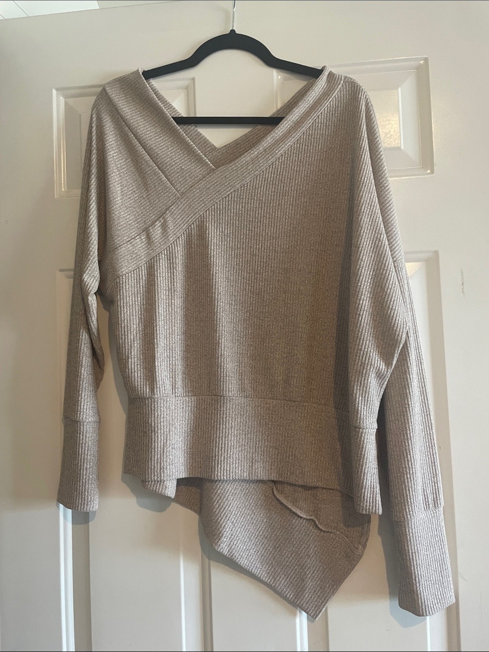 Stella & Dot Light Gray Off-the-Shoulder Sweater
